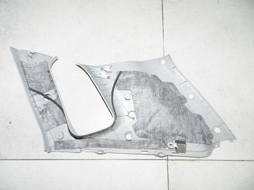Acabamento Coluna Traseira Esquerda Hyundai Tucson 08/16