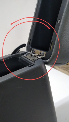 Console Apoio Braço Mitsubishi Pajero 99 C/ Detalhe Mr240703