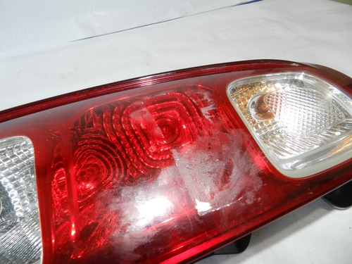 Lanterna Esquerda Fiat Uno Vivace 2010 A 2015 5202789