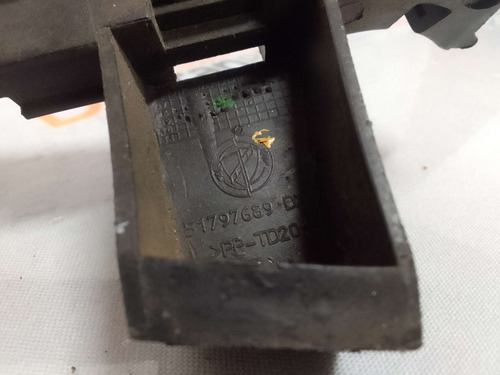 Guia Vidro Porta Dianteira Direita Fiat Punto  11407