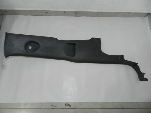 Acabamento Coluna Traseira Direita Gm S10 00/11 C Detalhe