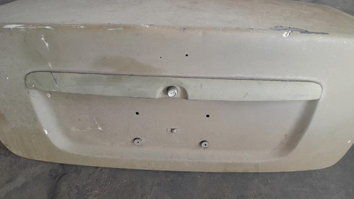Tampa Traseira Porta-malas Gm Vectra 1996 A 2000 Com Detalhe