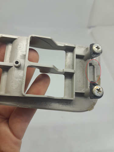 Moldura Comando Vidros Toyota Corolla 98/02 Detalhe
