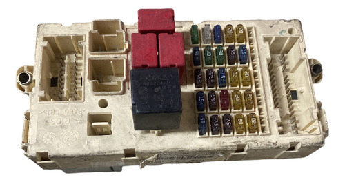 Caixa De Fusível Fiat Stilo Doblò Linea 46778898