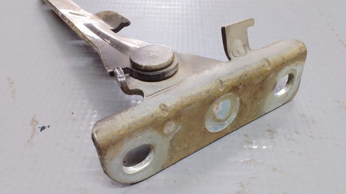 Dobradiça Direita Capô Renault Logan 2007/2013. 23610