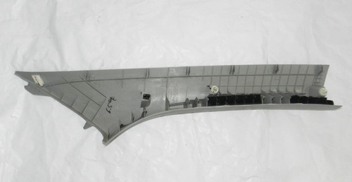 Moldura Lado Esquerdo Coluna Para-brisa Hyundai Tucson 06/16