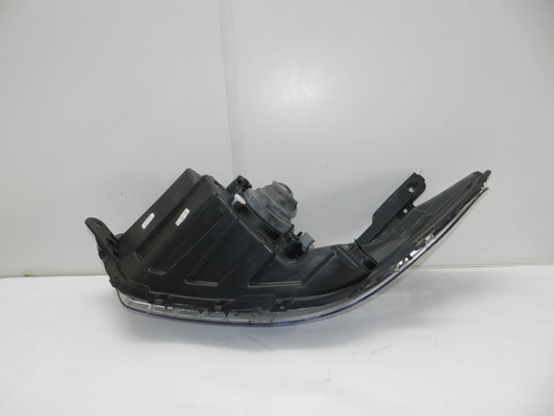 Farol Direito Máscara Negra Simples Led Onix Prisma 13/19