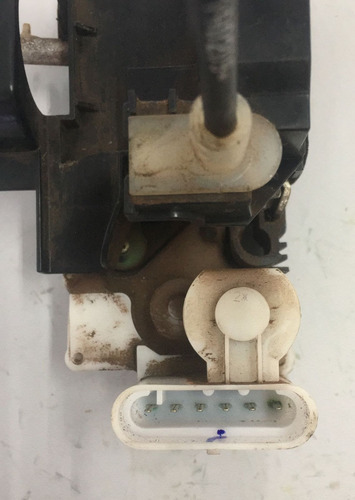 Fechadura Manual Interna Dianteira Lado Direito Fiat Palio