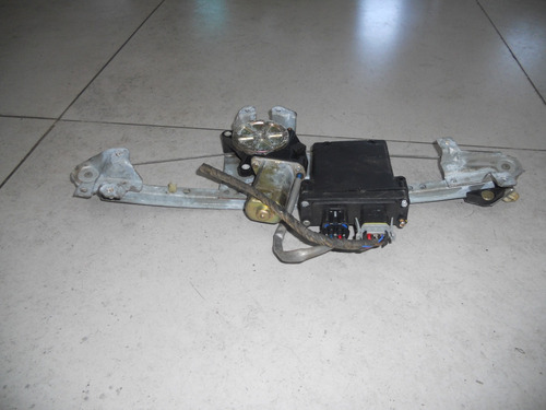 Máquina Vidro Traseira Esquerda Gm Vectra 1997 A 2004