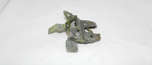 Fechadura Tampa Porta Malas Vw Santana 92/00 3258275054