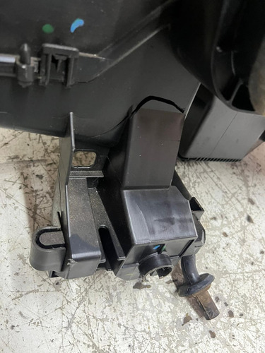 Caixa De Ventilação De Ar Condicionado Toyota Yaris 2019