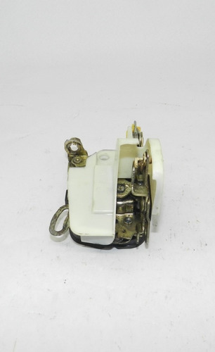 Fechadura Manual Dianteira Direita Gm Corsa 94/10 90451282