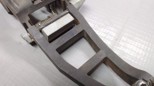 Suporte Dianteira Esquerda Focus Sedan 2009 2013    24085