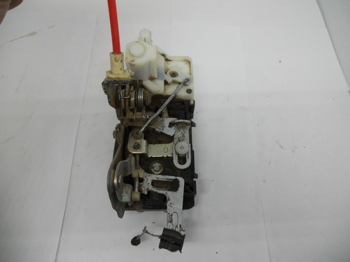 Fechadura Traseira Direita Vw Spacefox 1.6 2010