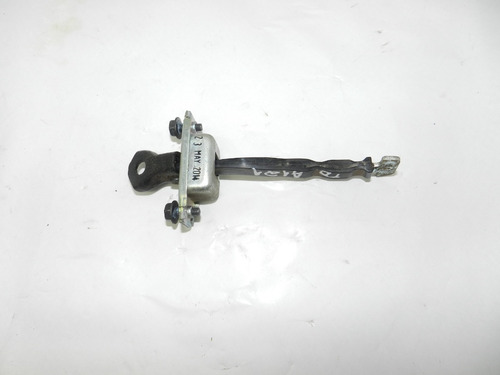Limitador Porta Traseira Direita Nissan March 2015 A 2020