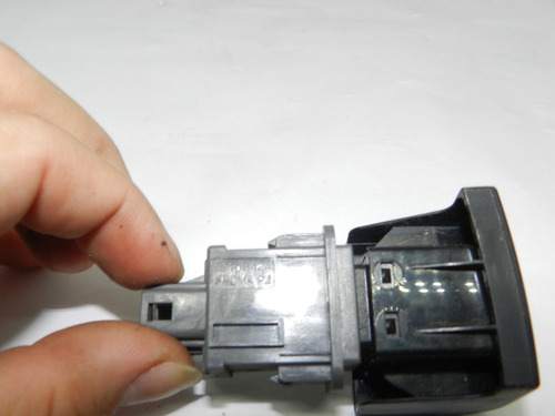 Botão Pisca Alerta Toyota Corolla 2014 2015 A 2019 15b424