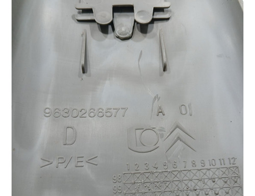 Acabamento Coluna Sup. Direito Citroën Picasso  2004 (ap)