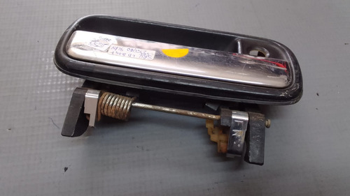 Maçaneta Dianteira Direita Hilux Sr5 98     24020