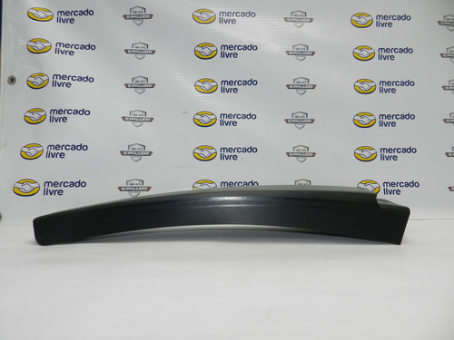 Moldura Externa Coluna Central Lado Direito Megane Gt 06/13