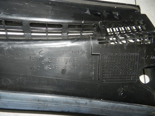Grade Churrasqueira Citroen C5 03/08 C/ Detalhe 9653774877