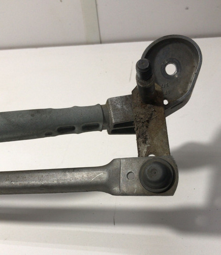 Armação Limpador De Para Brisa C/ Motor Mercedes - Benz C200