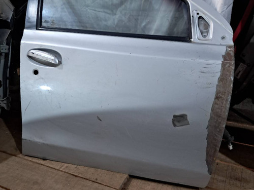 Porta Toyota Etios 2013 2014 2015 A 2021 Dianteira Direita