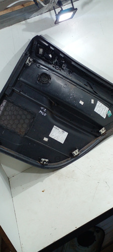 Forro De Porta T.e Vw Polo 03a09 6q5867211 (r)