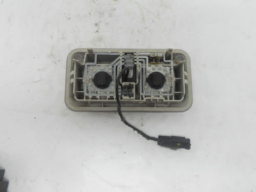 Lanterna Luz Teto Cortesia Fiat Mobi 2019 01002211860