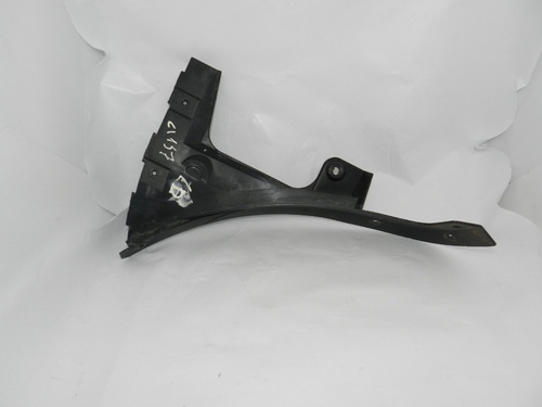 Guia Para-choque Traseiro Direito Audi A3 97/06 C/ Detalhe