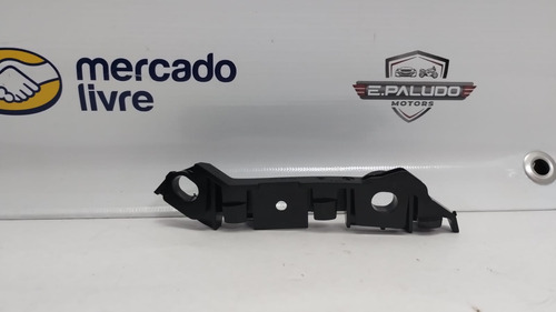 Guia Para-choque Dianteiro Lado Direito C180 C200 15/19