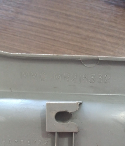 Soleira Porta Dianteira Direita Mitsubishi Galant 98/01 