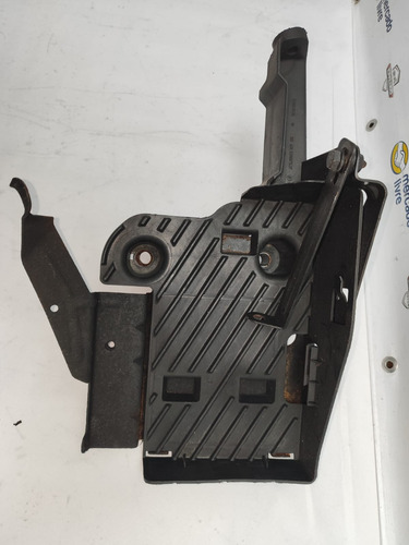 Suporte Base Caixa Bateria Renault Scenic 01/10 8200036494