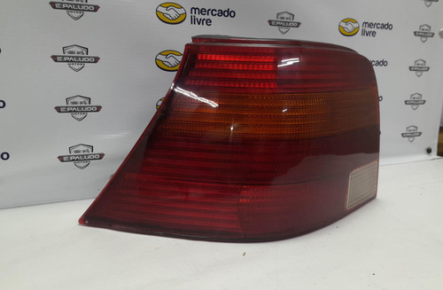 Lanterna Lado Esquerdo Paralela Vw Golf Sapão 99/06 Detalhe