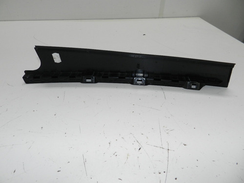 Acabamento Coluna Externa Traseira Direita Vw Golf 5gm839902