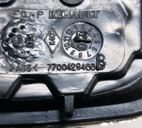 Grade Dianteira Capo Esquerda Renault Scenic 2001 A 2006