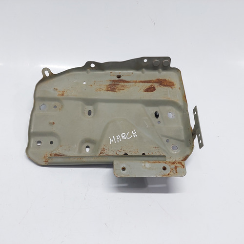 Caixa Suporte Da Bateria Nissan March Ano 2015 A 2019
