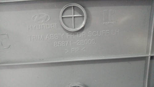 Soleira Porta Traseira Esquerda Hyundai Tucson 06/16 