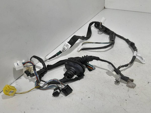 Cabo Chicote Porta Traseira Esquerdo Toyota Yaris 2019 2020 