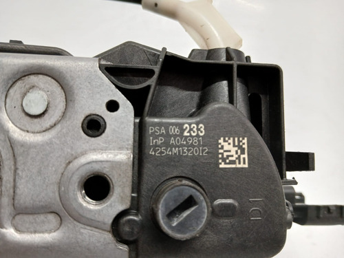 Fechadura Porta Dianteira Direita Peugeot 3008 2011 A 2014