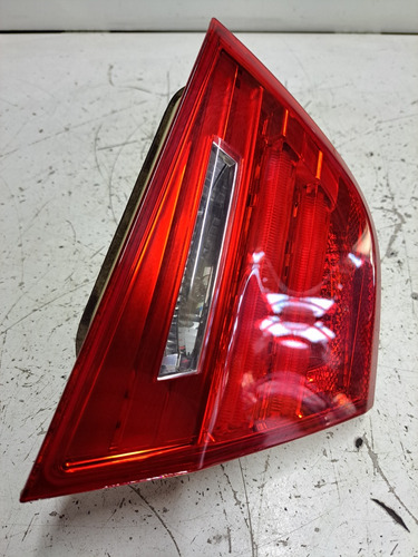 Lanterna Tampa Traseira Direita Bmw 320i 2010 