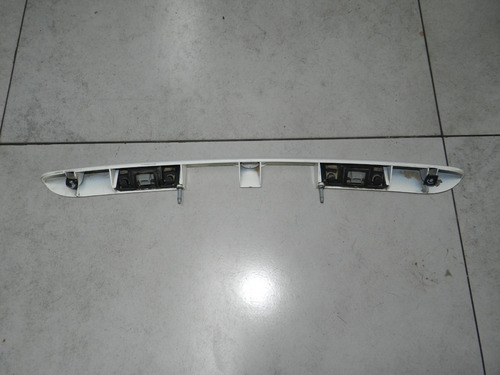 Friso Moldura Tampa Traseira C/ Luz Audi A3 98/05 8d9827574